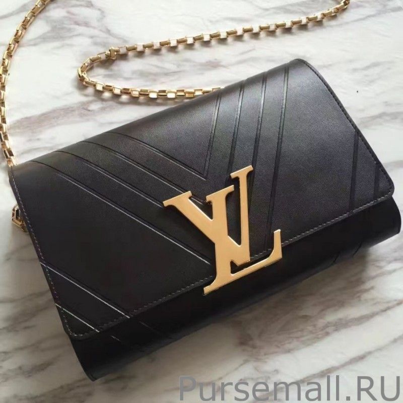 Pochette GM In Red Calfskin M54230