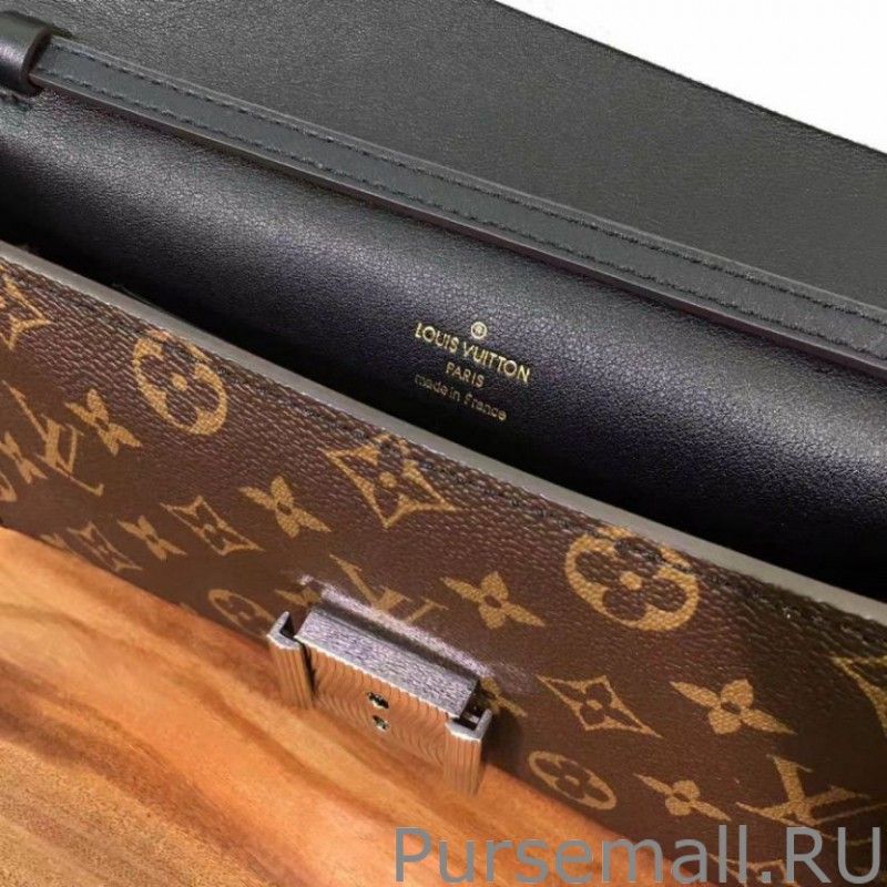 Column Clutch Monogram Canvas M54617