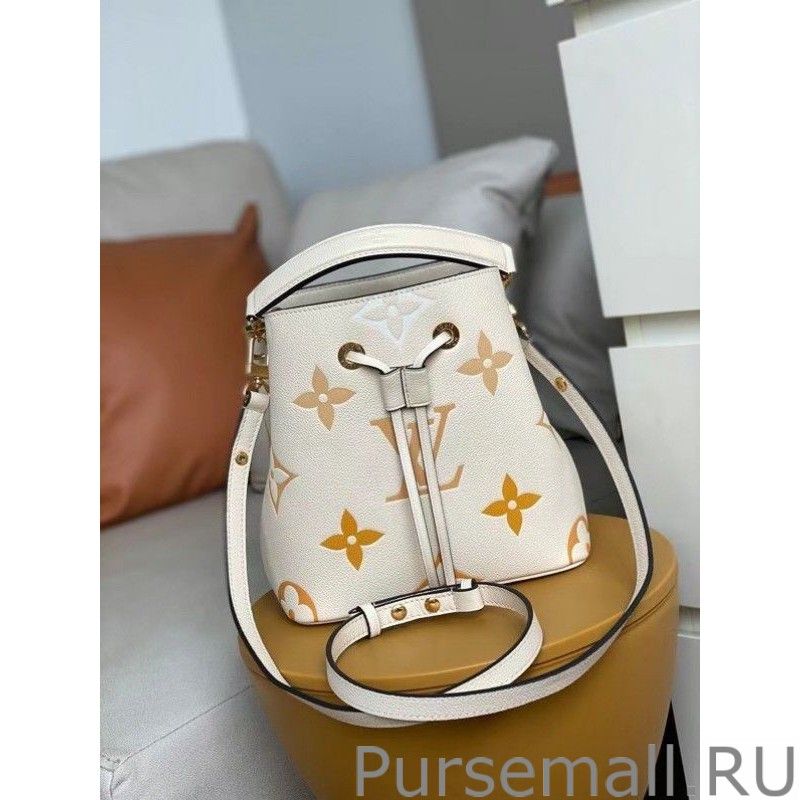 Neonoe BB Bag By The Pool M45716