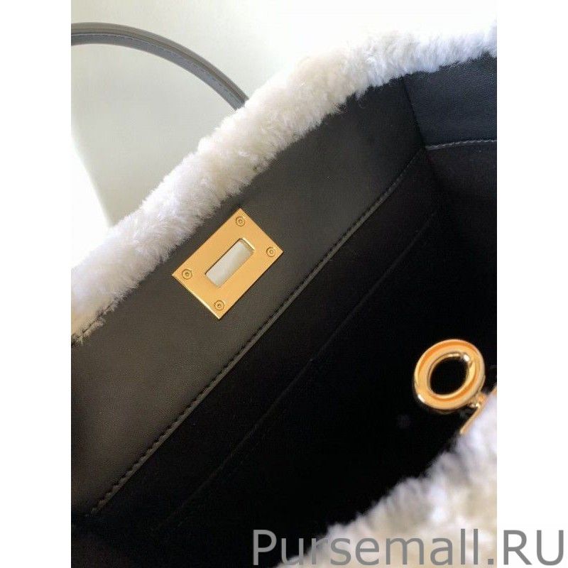 Black On My Side MM Bag with Shearling M58908