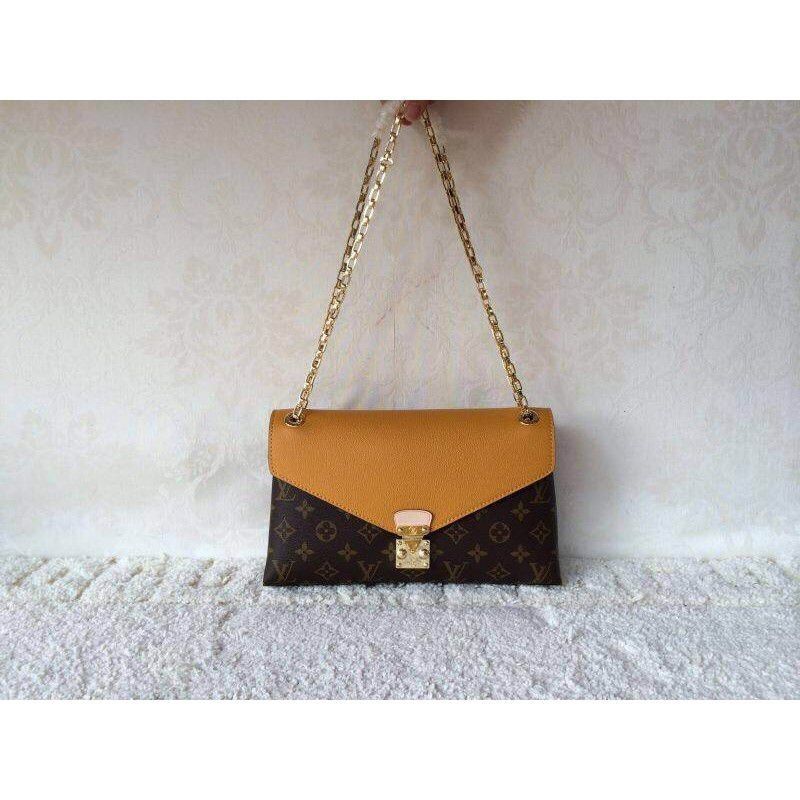 Monogram Canvas Pallas Chain M41246