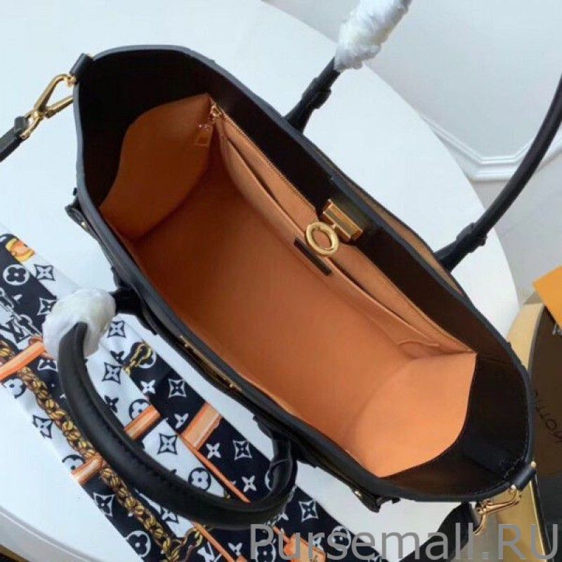 On My Side Bag Monogram Tufting M53826