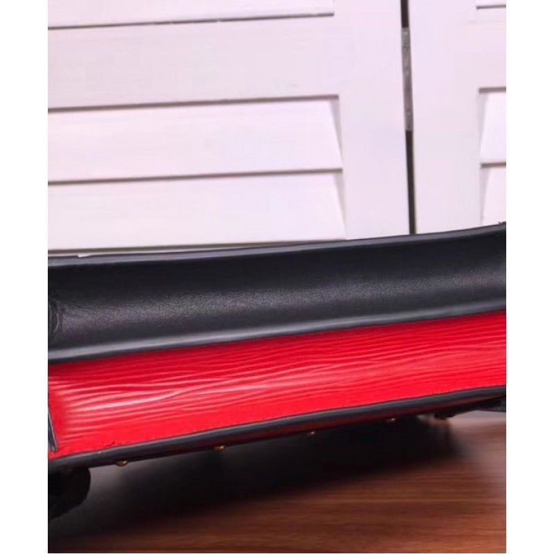 Trunk Clutch M51697 Red