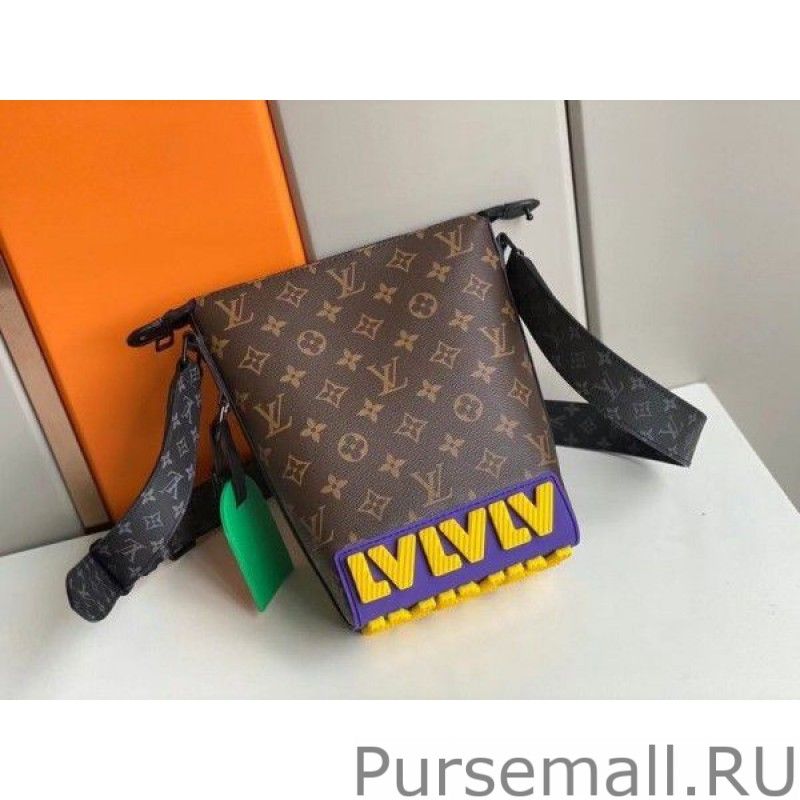 Cruiser Messenger Bag Monogram Canvas M57966