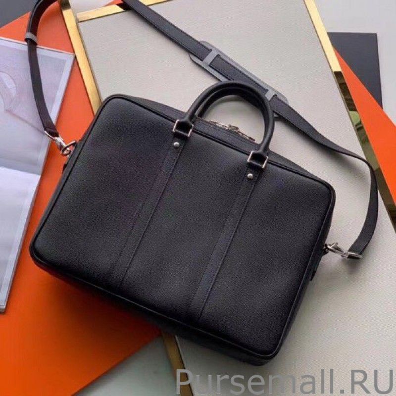 Porte Documents Voyage Taiga Leather M30365