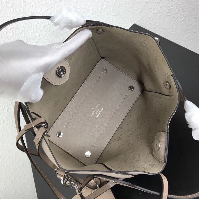 Hina PM Bag Mahina Leather M54351