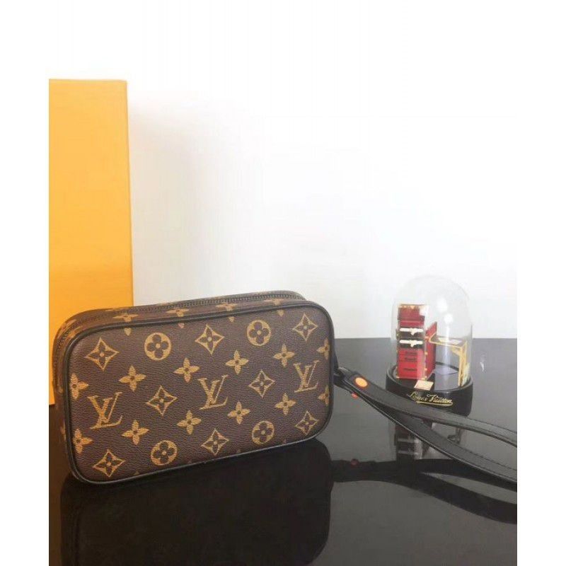 Men Virgil Abhol Chain Clutch M44458 Brown