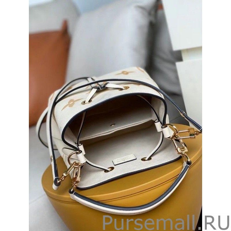 Neonoe BB Bag By The Pool M45716