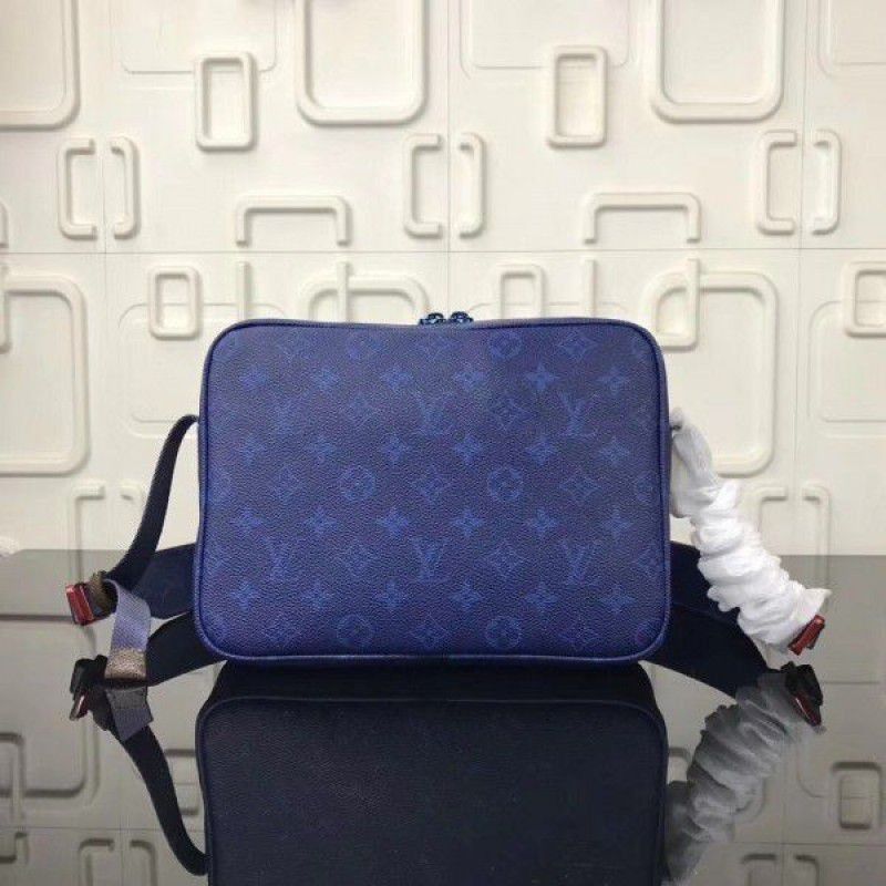 Messenger PM Monogram Pacific M43829