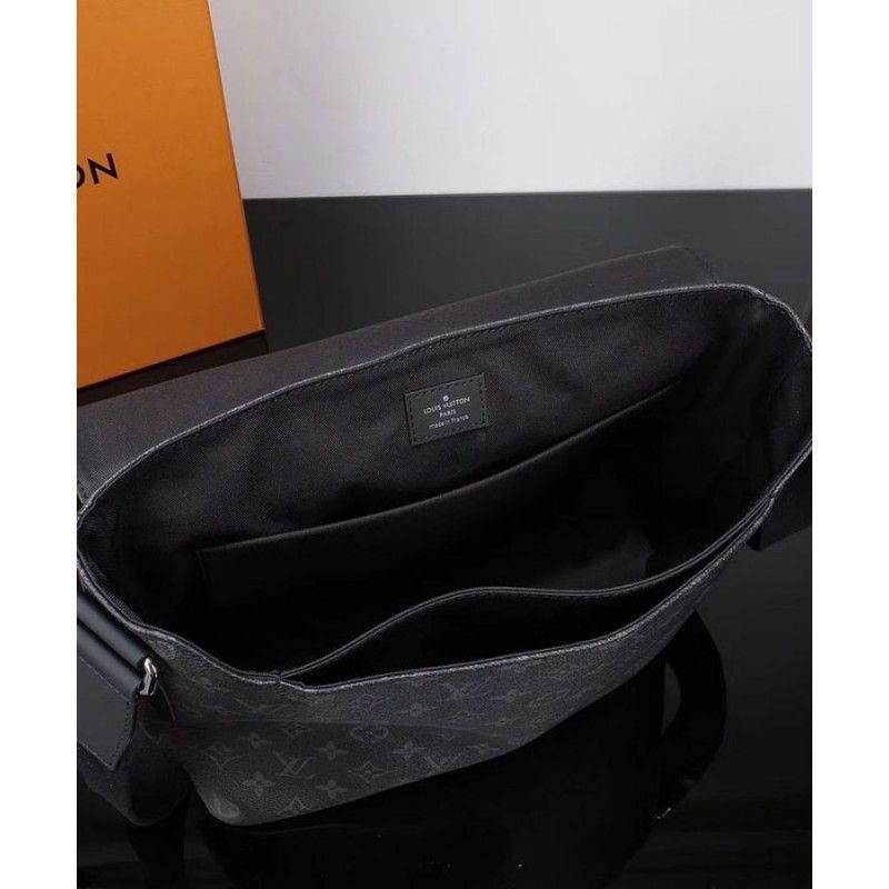 District MM M44001 Black