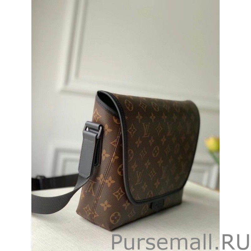Magnetic Messenger Monogram Macassar M45557