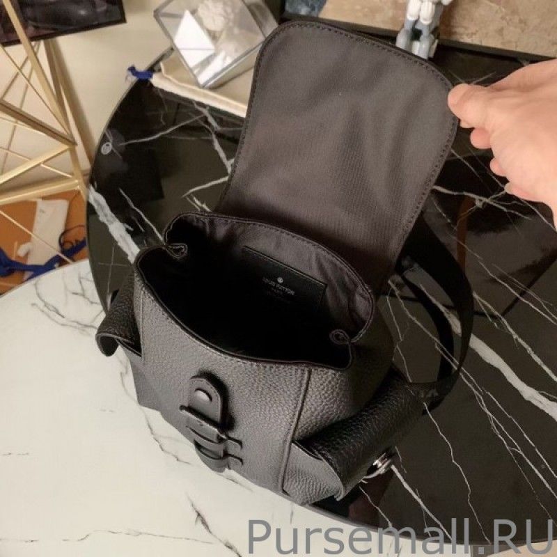 Christopher XS Bag In Black Leather M58495