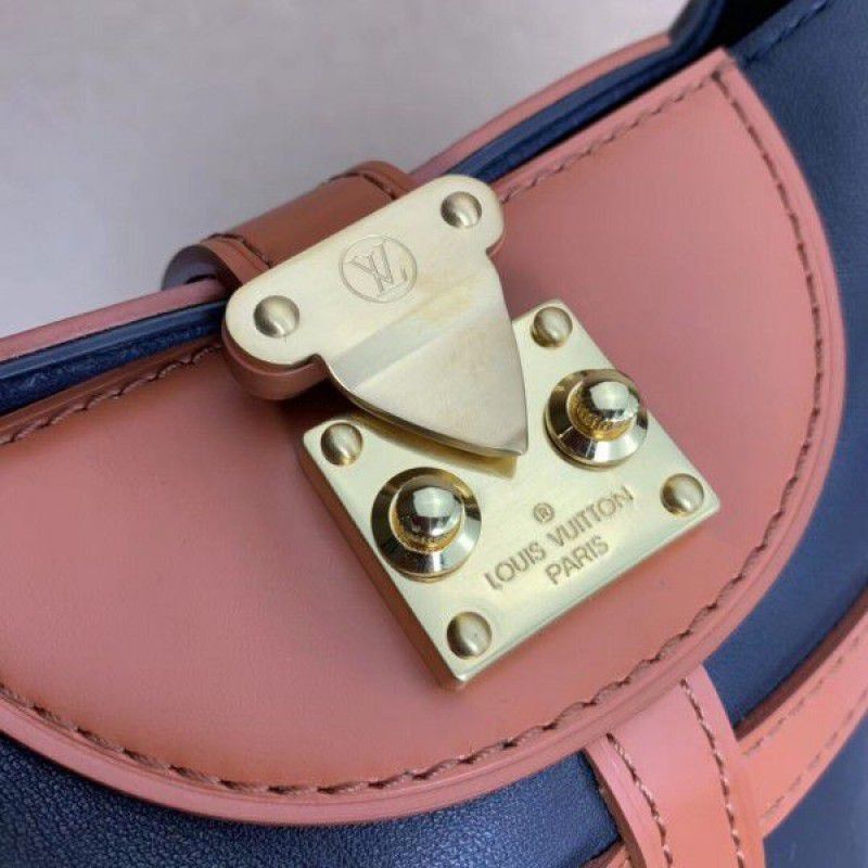 Duffle Bag Monogram Reverse M53842