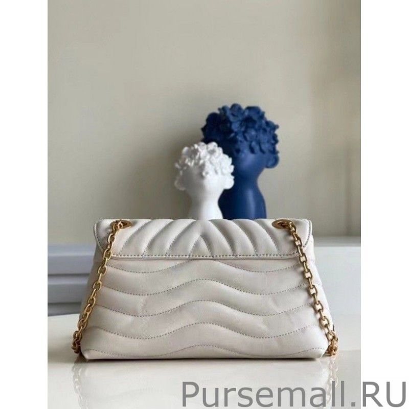 LV New Wave Chain Bag M58549