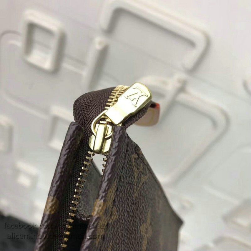 Family Print Pochette Voyage MM M61692