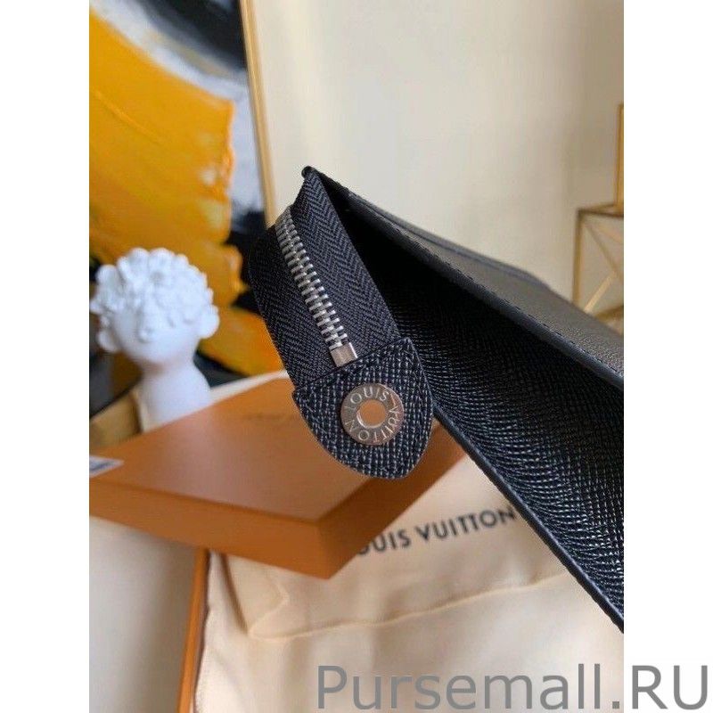 Pochette Voyage Taiga Leather M30450