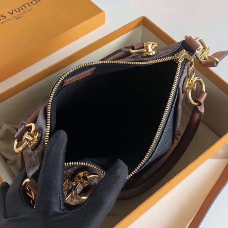 V Tote MM Monogram Canvas M43948 Black