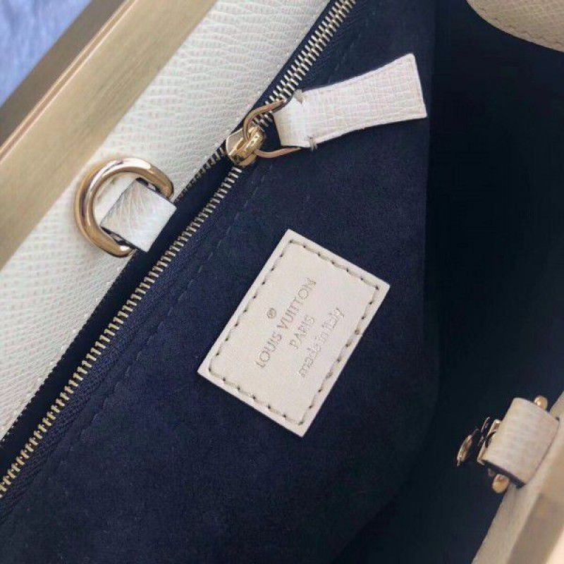 City Frame Bag Taiga Leather M52719