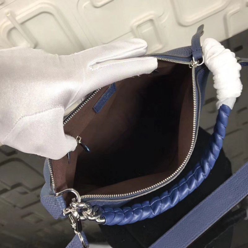 Babylone Chain BB Mahina Leather M54838