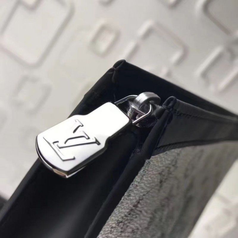 Pochette Voyage MM Monogram Animals M66929