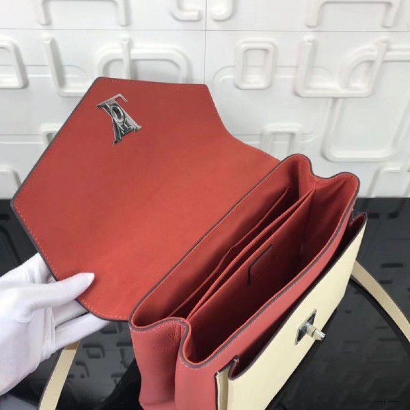 Sesame Creme My Lockme Bag M53506