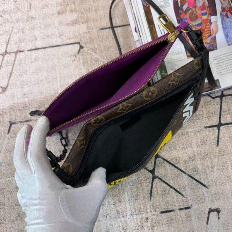 Double Flat Messenger Bag Monogram M44641