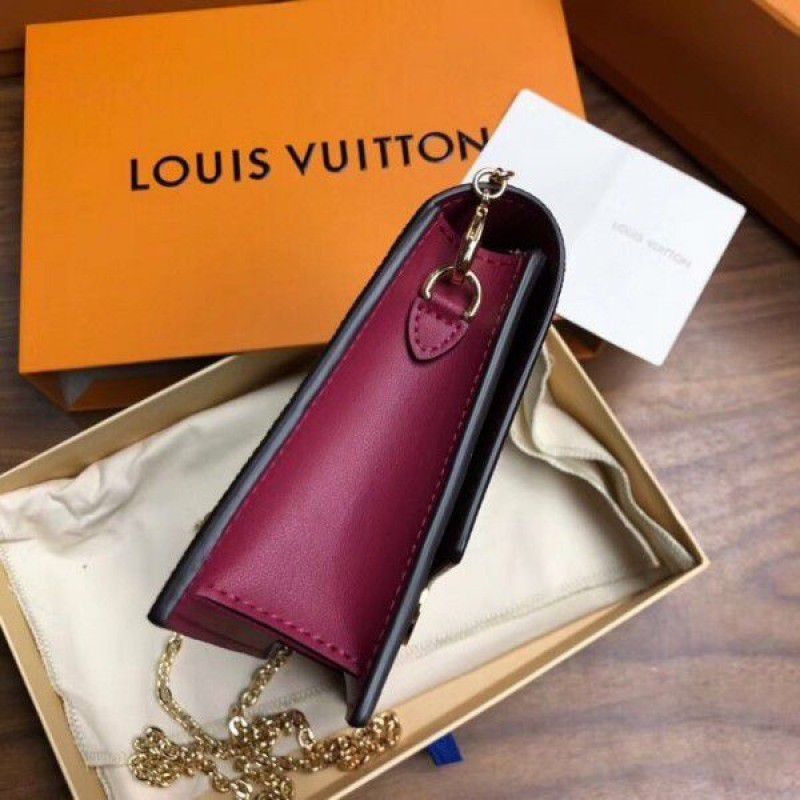 Flore Chain Wallet Monogram Canvas M67404 Red