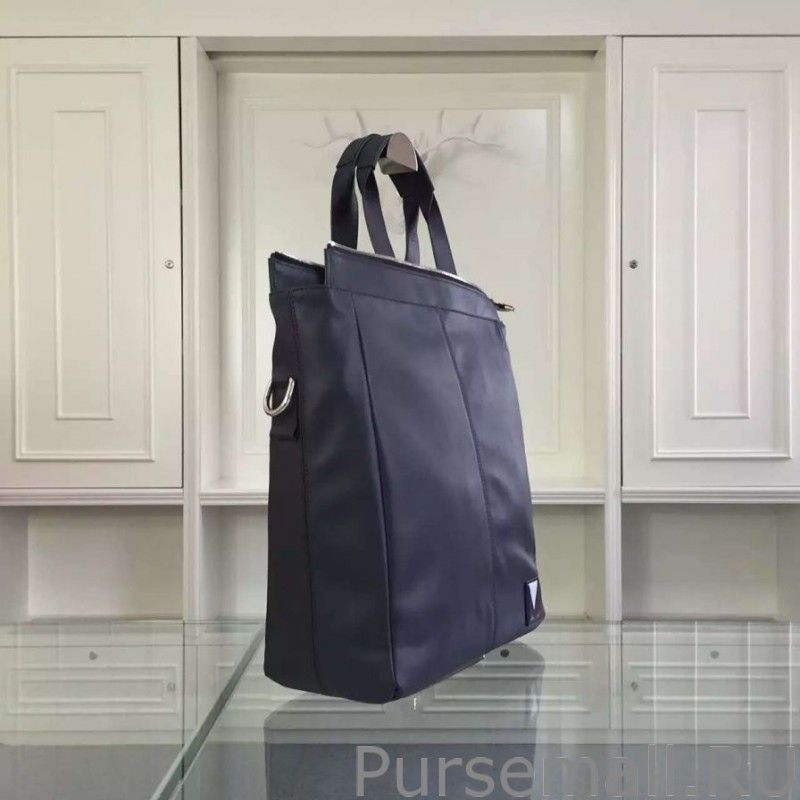 Move V Water Repellent M51104