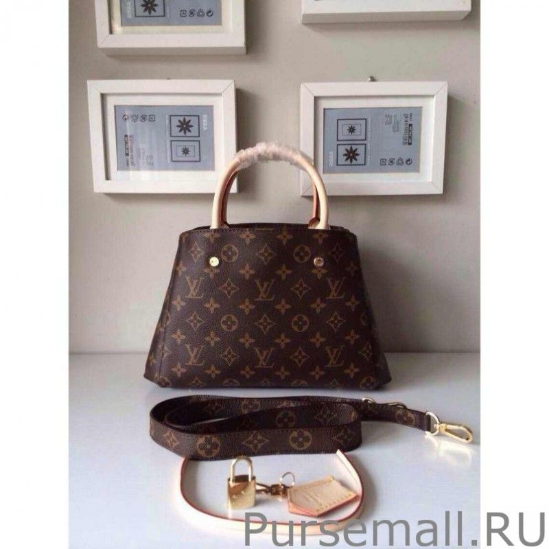 Pochette Voyage MM Monogram Canvas M80792