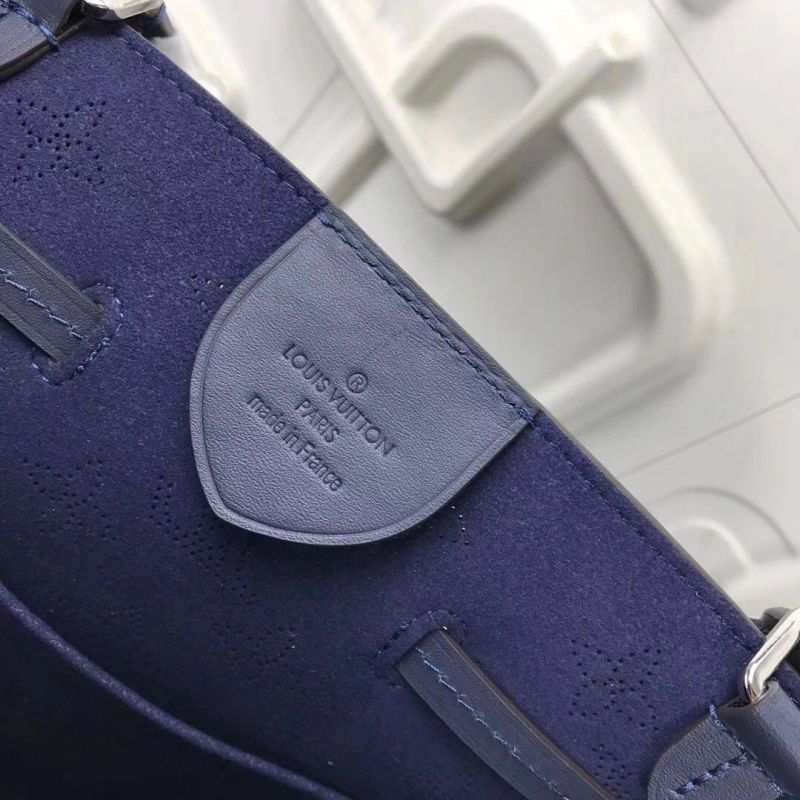 Girolata Bag Mahina Leather M54839