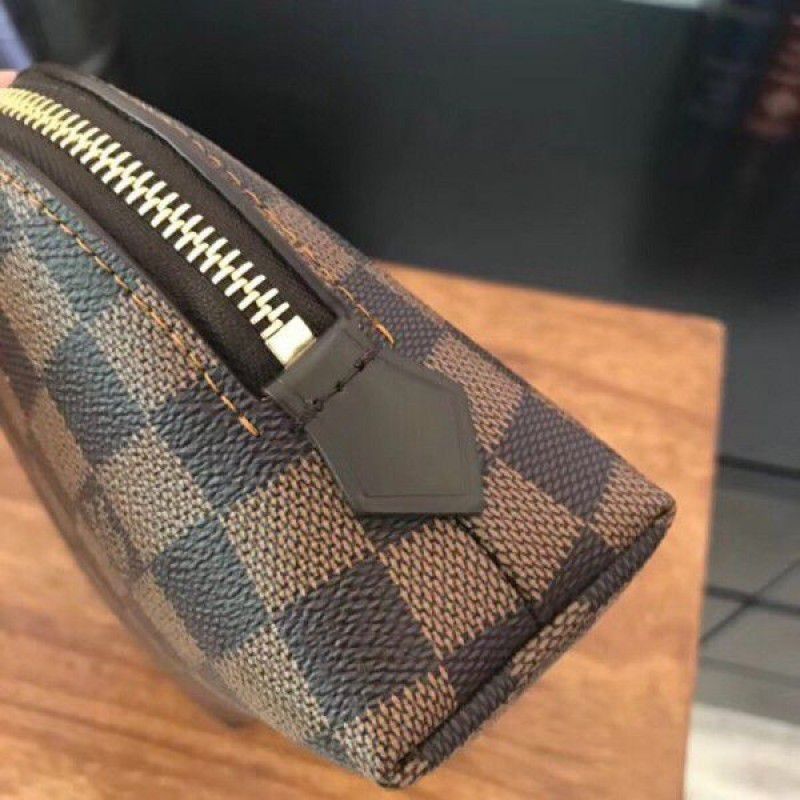 Cosmetic Case GM Damier Ebene N23345