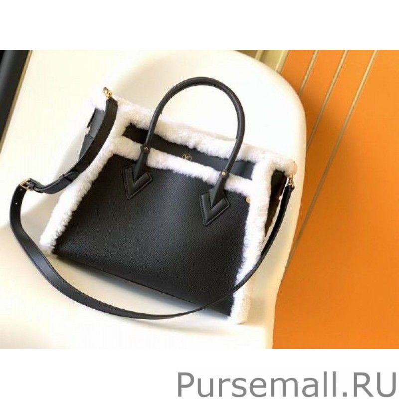 Black On My Side MM Bag with Shearling M58908