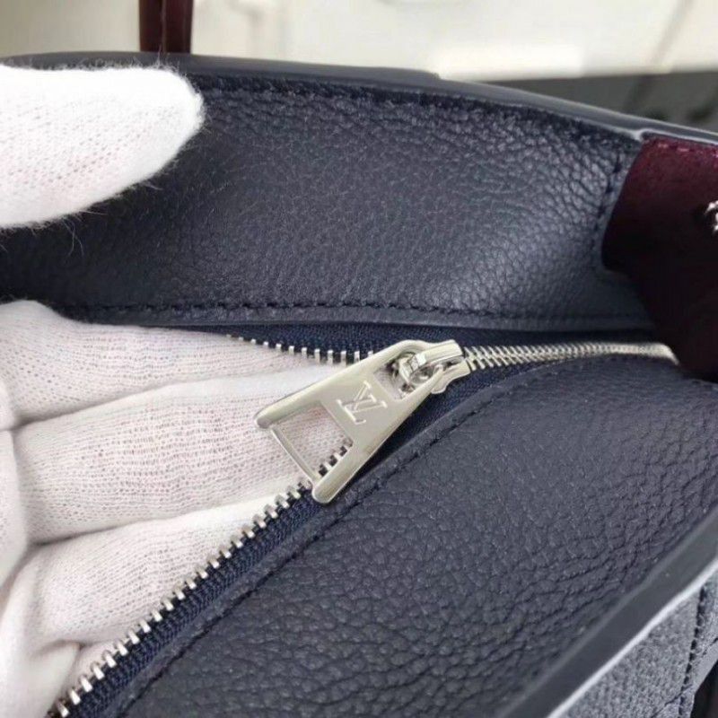 Flower Zipped Tote MM Monogram M44360