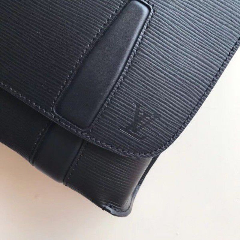 Harington Messenger PM Epi Leather M53404