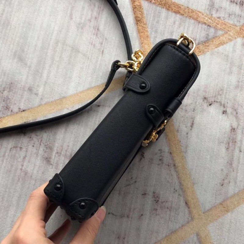 Pochette Trunk Verticale Epi M67871