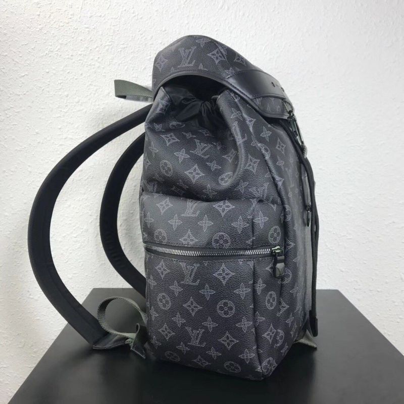 Discovery Backpack Monogram Eclipse M43694