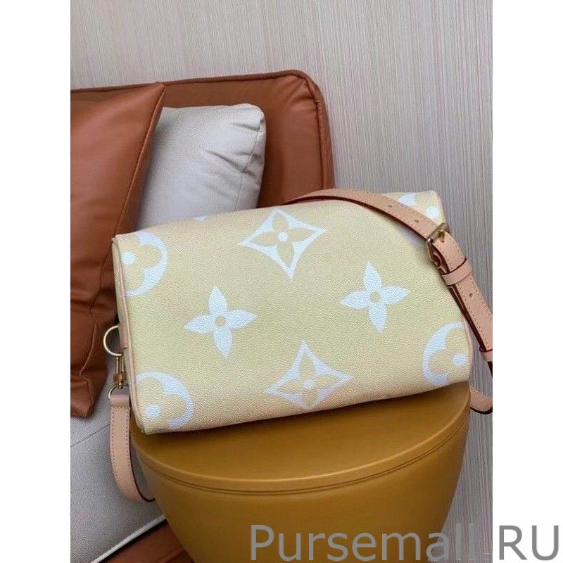 Speedy Bandoulie 25 Bag Monogram Giant M45724