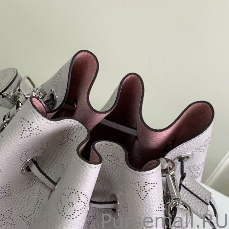 Bella Bag In Grey Mahina Leather M58791