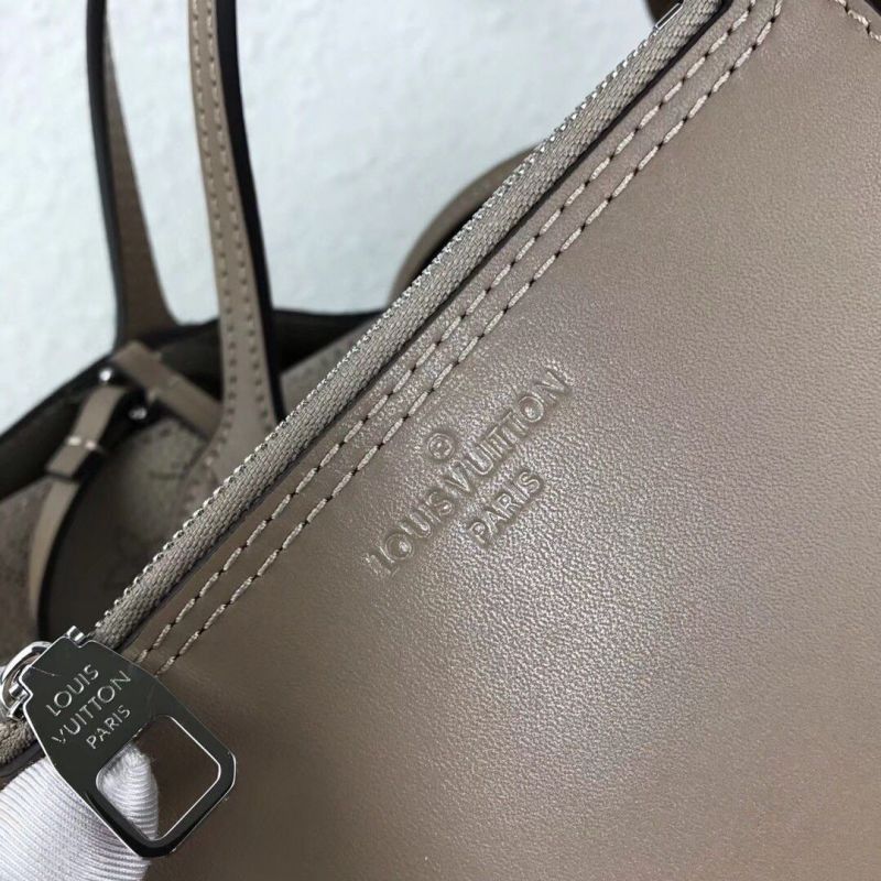 Hina PM Bag Mahina Leather M54351