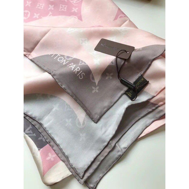 Kaleidogram Monogram Shawl M70666