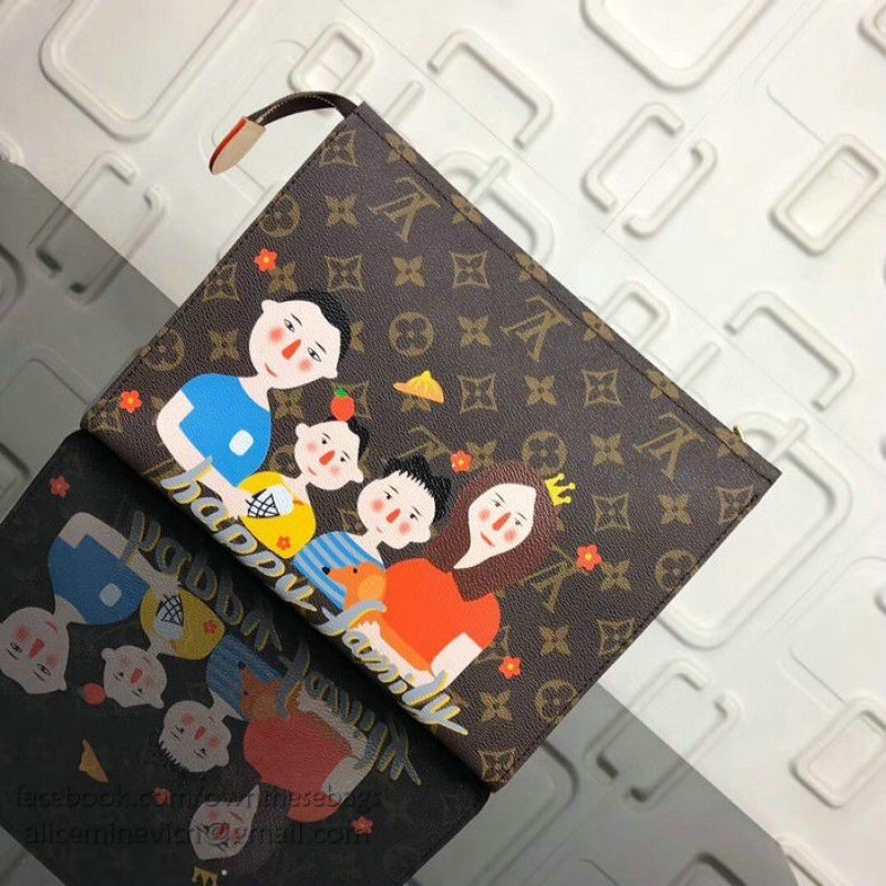 Family Print Pochette Voyage MM M61692