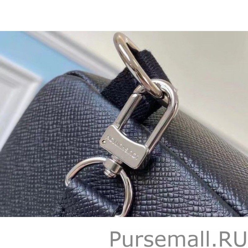 Avenue Sling Bag Taiga Leather M30443