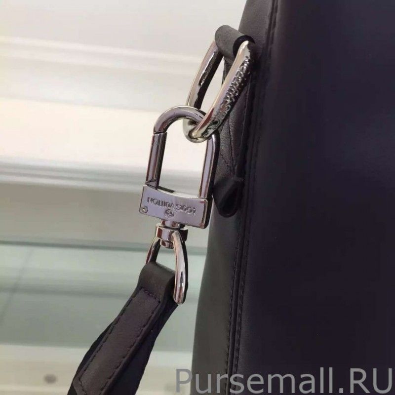 Move V Water Repellent M51104