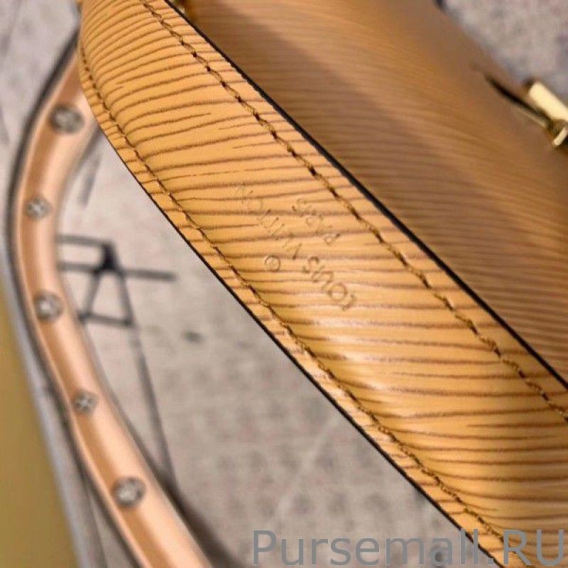 Twist Strap MM Bag Epi Leather M55677