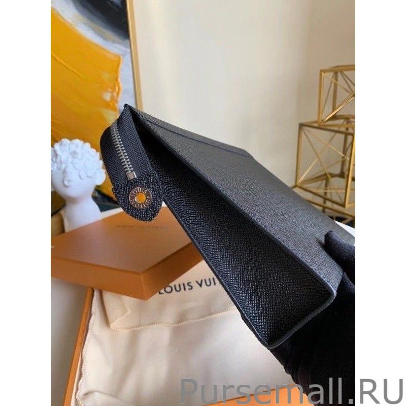 Pochette Voyage Taiga Leather M30450