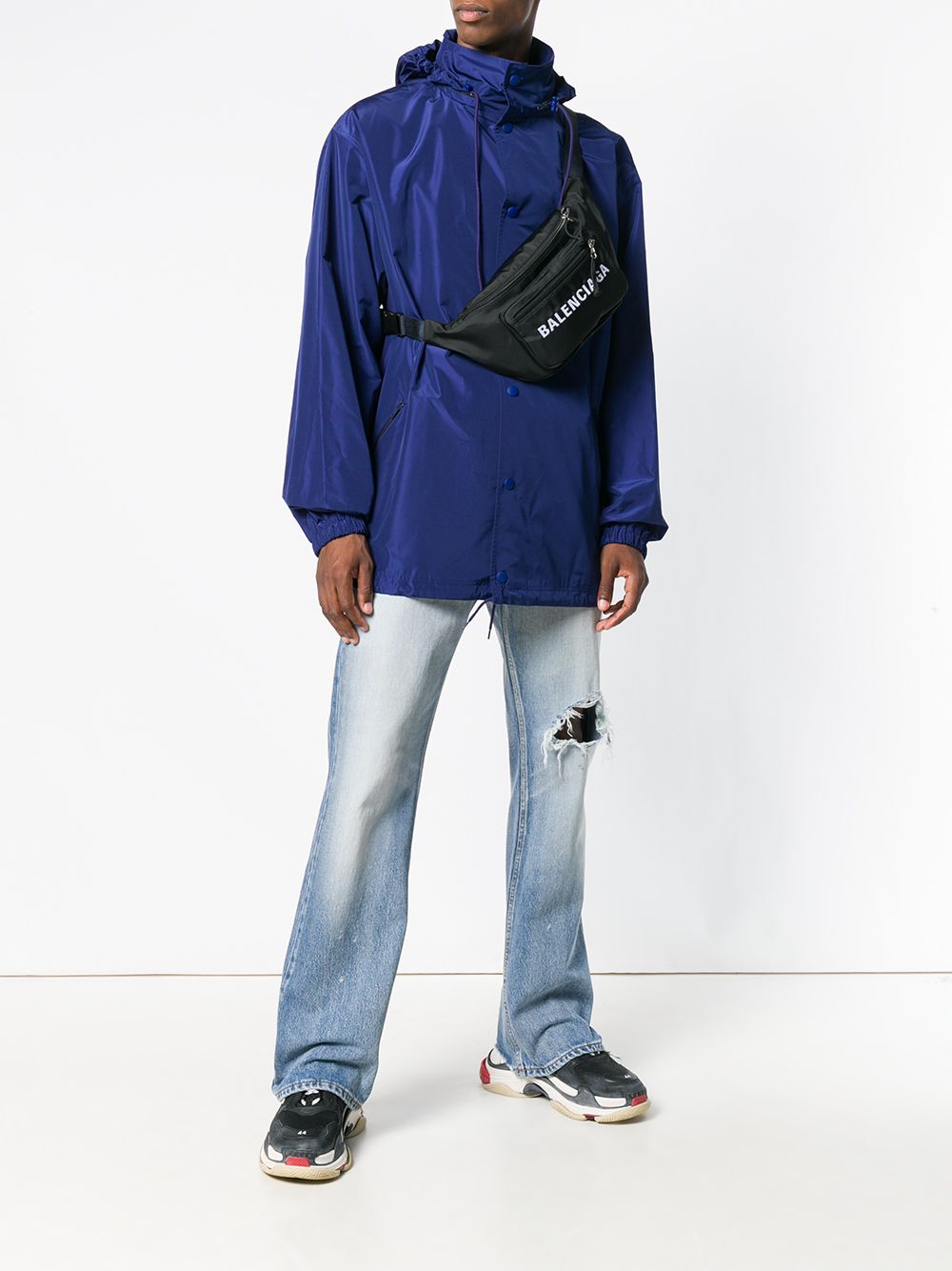 Ba*len*cia*ga black wheel cross body bag