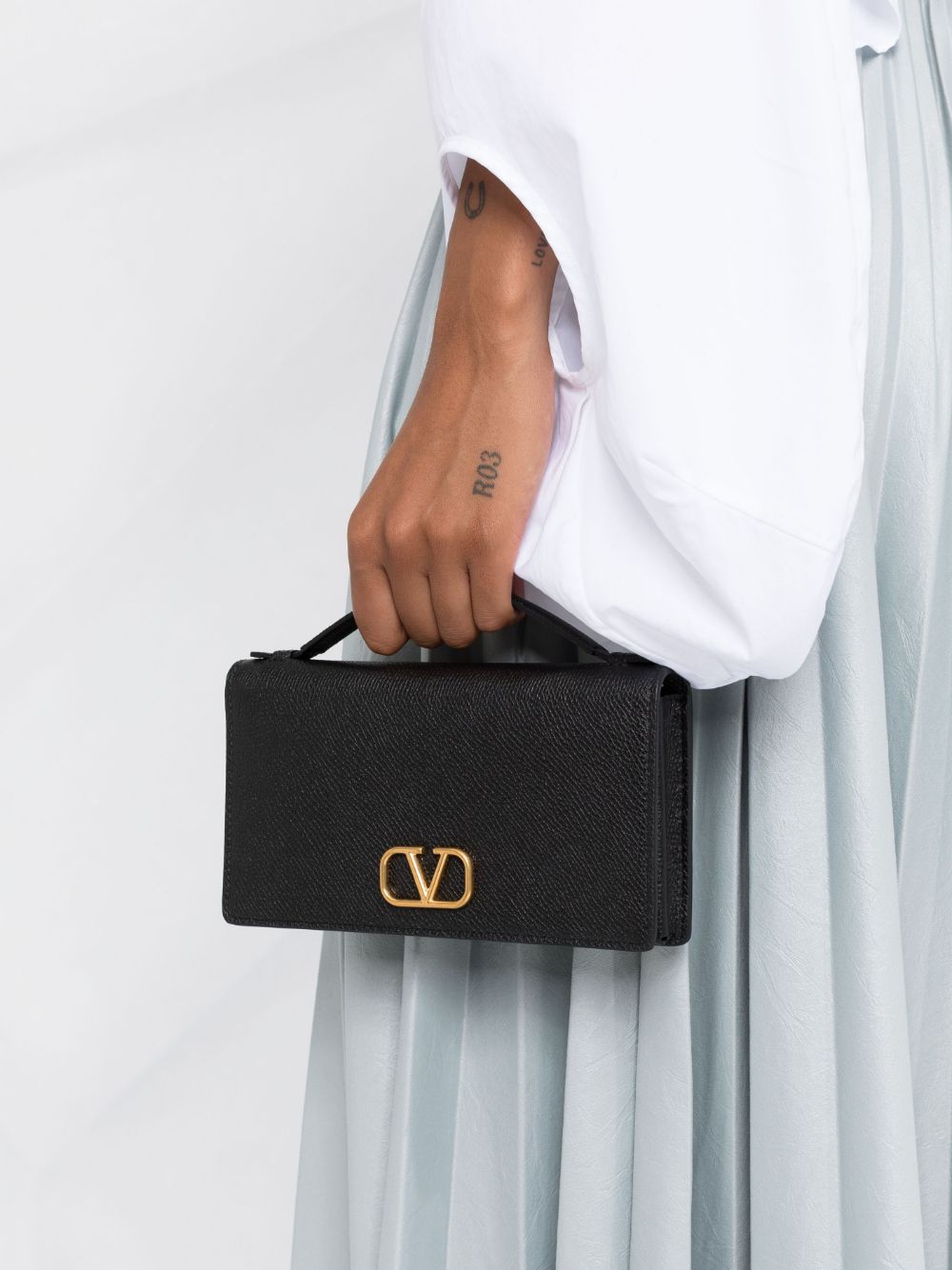 Valentino Garavani VLogo Signature leather wallet-on-chain