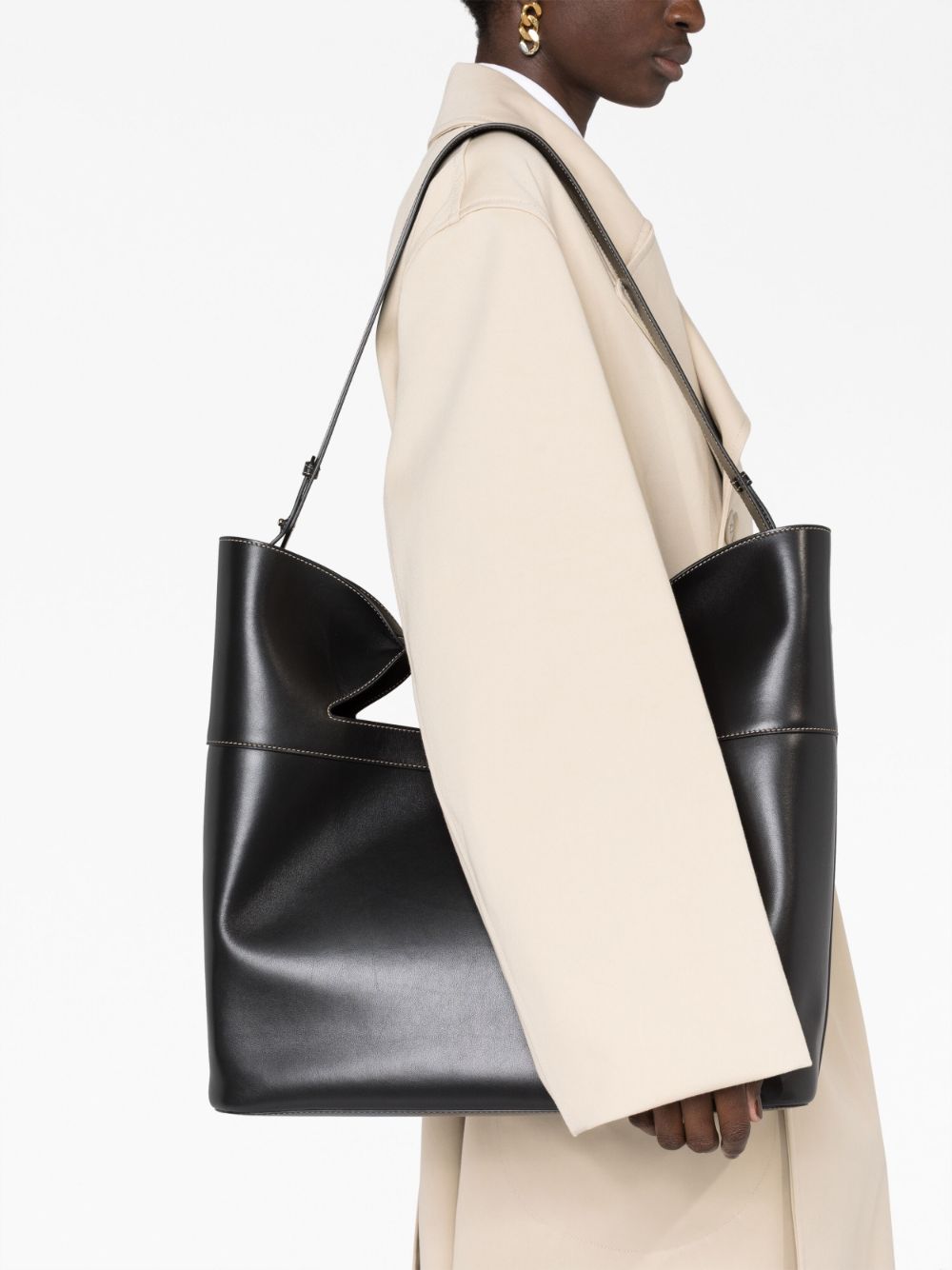 Alexander McQueen The Bow leather tote bag