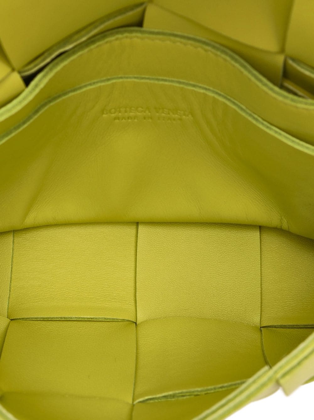 Bo*te*ga ve*ne*ta   cassete belt bag