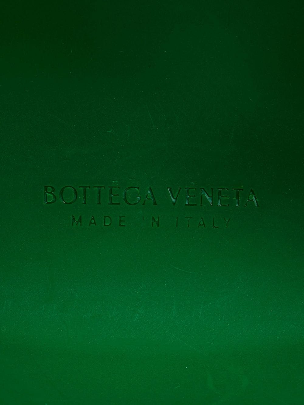 Bo*te*ga ve*ne*ta   small punch moulded shoulder bag